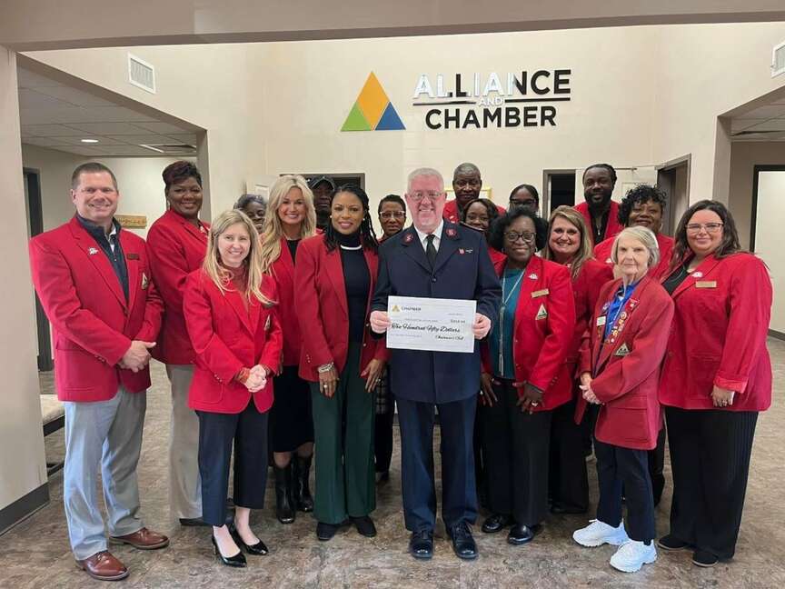 Pine Bluff chamber’s Redcoats make Christmas a little merrier