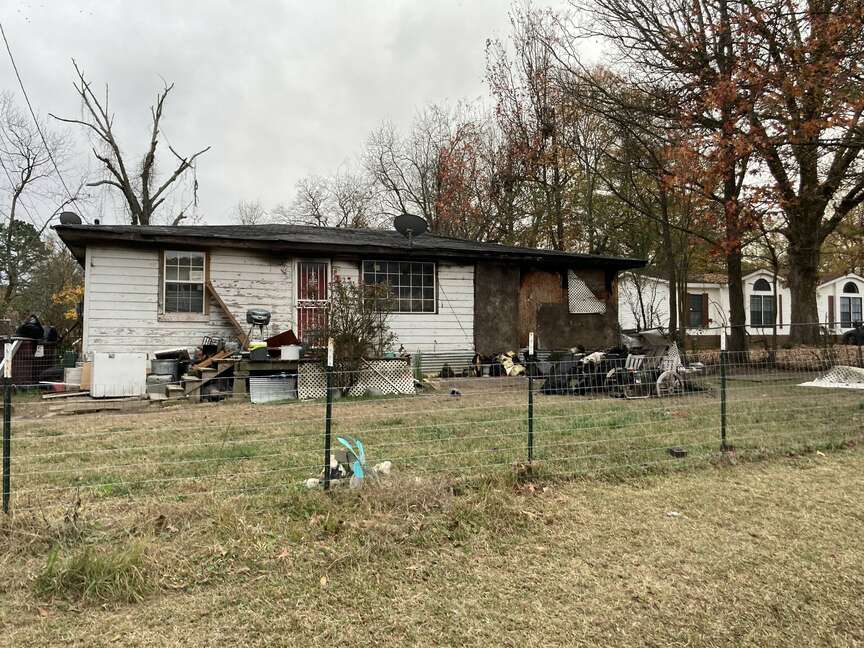 Unidentified man dies in house fire