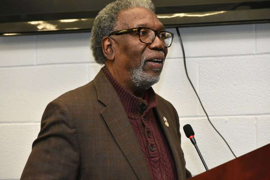 At Promise pilot program introduced to help students, parents
