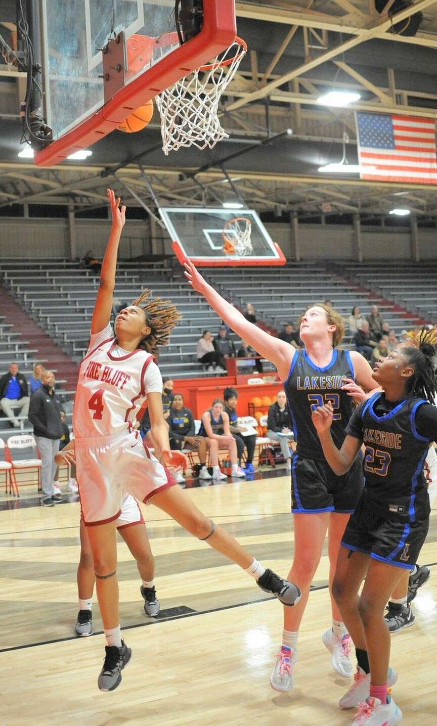 Zebra’s defense dominates Lakeside