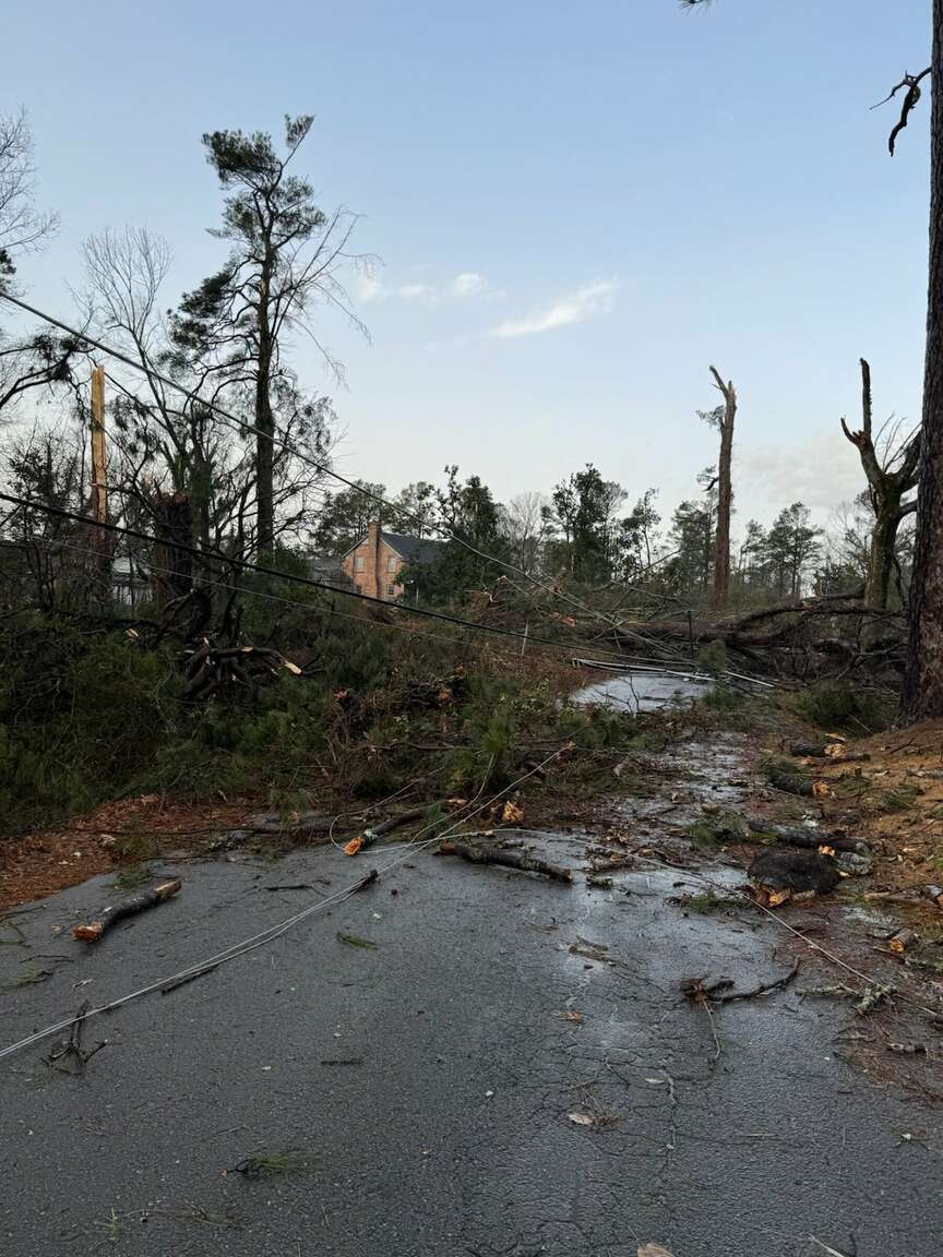 Storm cuts power, damages homes in Pine Bluff