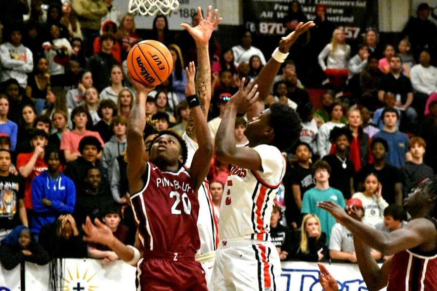 PB boys beat Bulldogs; WH girls take home win