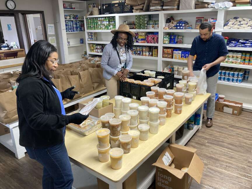 Neighbor to Neighbor puts together Soup-er Bowl sale