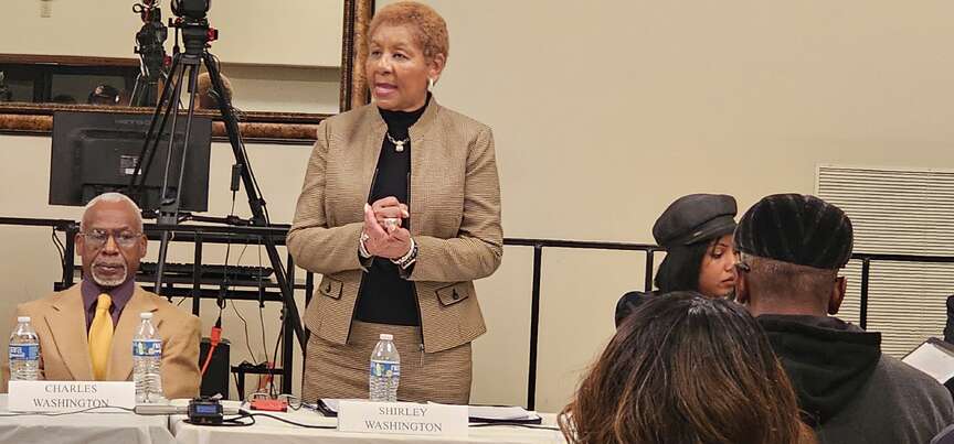Candidates for Pine Bluff mayor express views