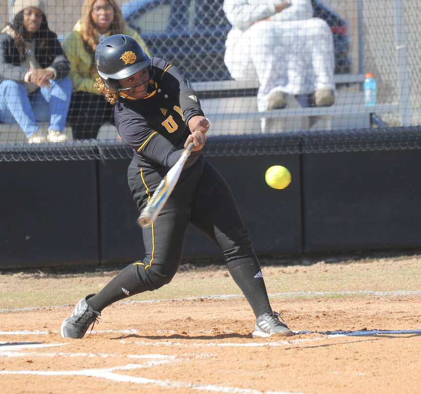 UAPB splits softball doubleheader