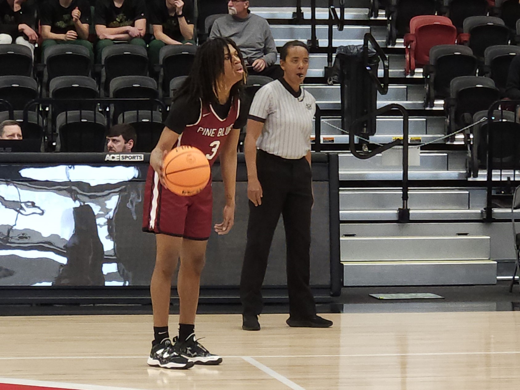 Pine Bluff slips past Van Buren in first round of 5A boys basketball tourney