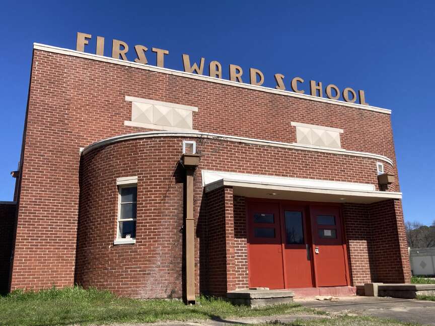 Planned shelter becoming day center in Pine Bluff