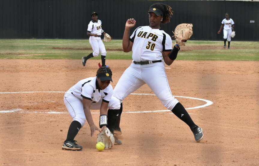 Lady Lions shut out on softball field