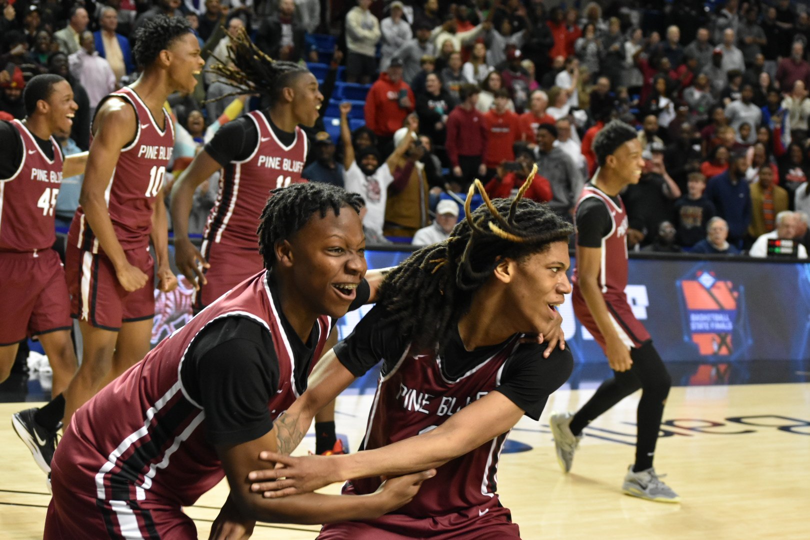 Crown ’em again! Pine Bluff storms back past Benton, repeats as 5A state champs