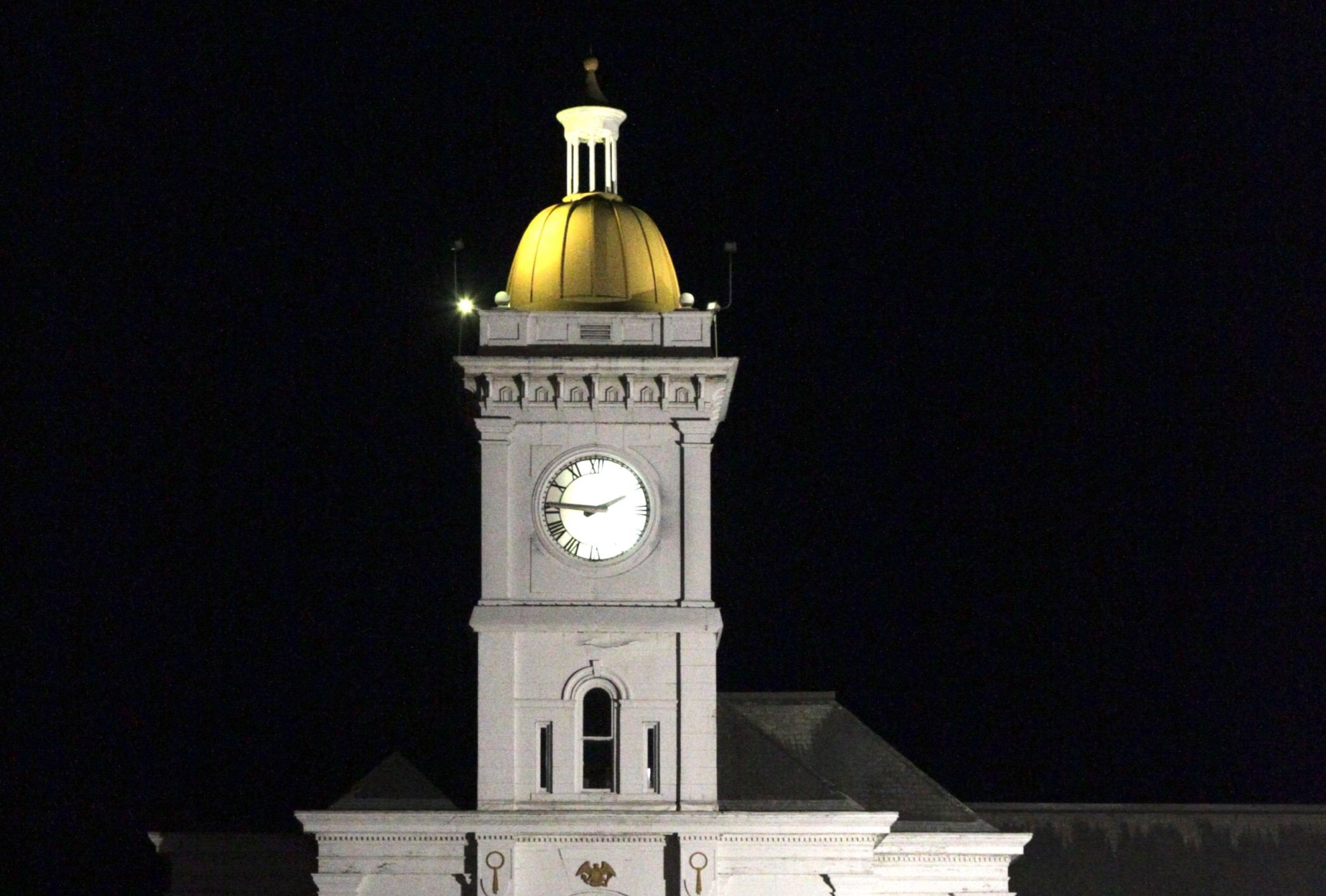 Attorney files motion to delay theft trial
