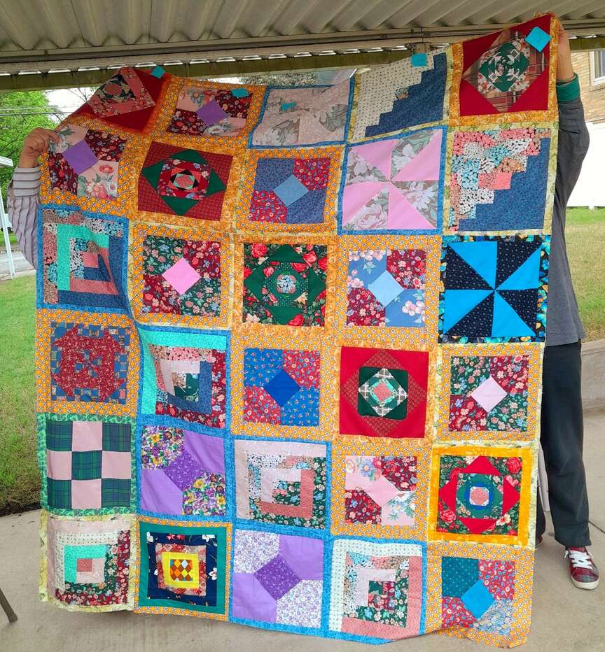 Grand Prairie Quilt Society has meeting