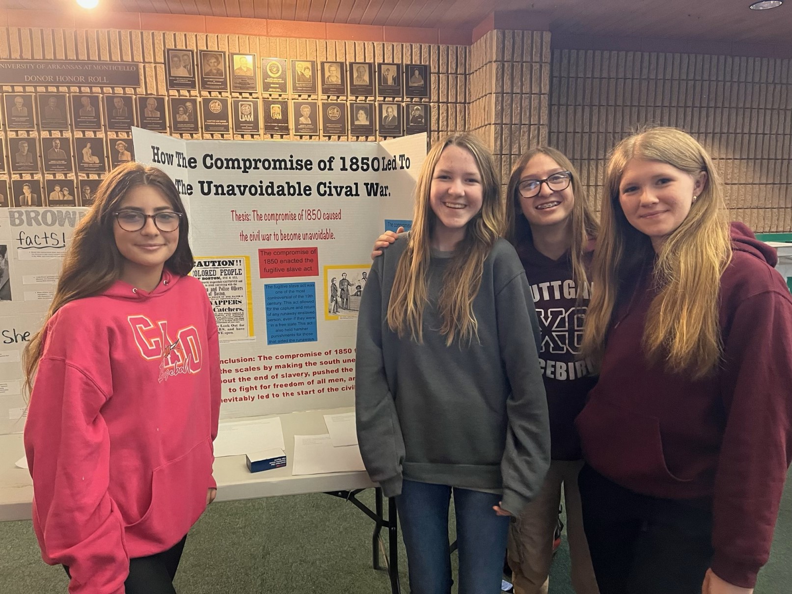 Stuttgart students advance in contest