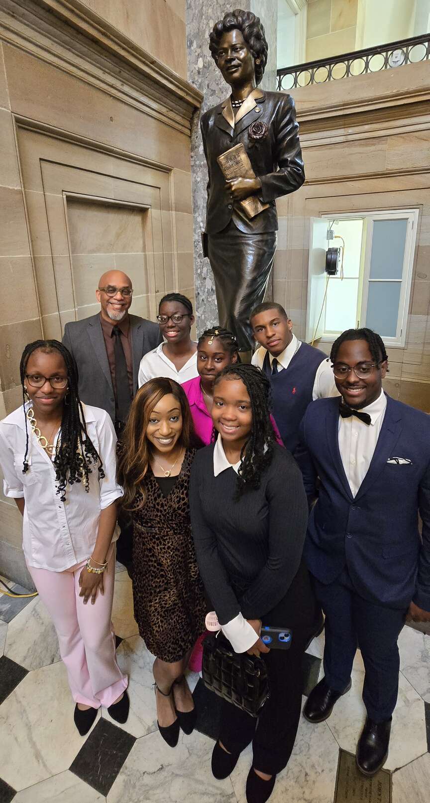 Daisy Bates statue unveiled at Capitol