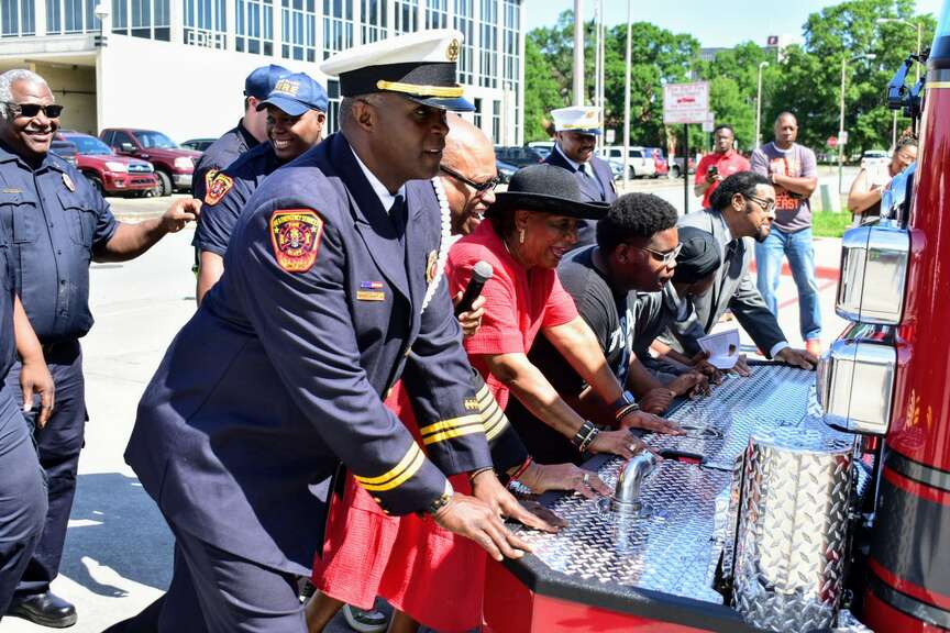 City dedicates new fire truck for Station No. 1