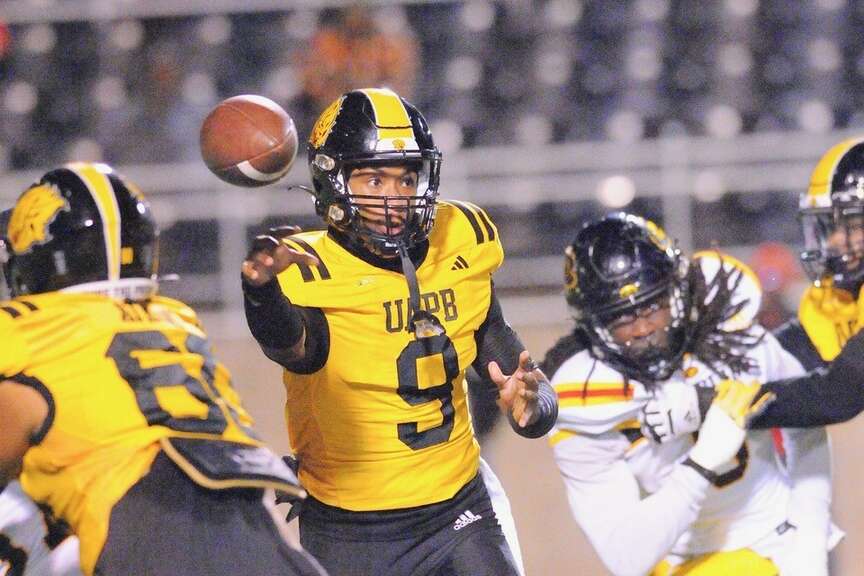 UAPB ponders new QB selection