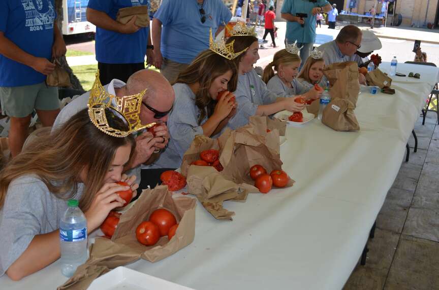 Warren goes pink for 68th tomato fest