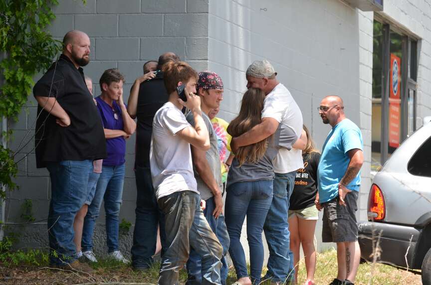 3 dead, 10 hurt in Fordyce mass shooting