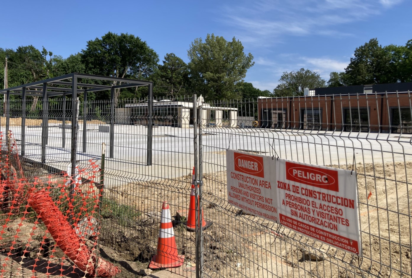 Pine Bluff panel OKs payment for plaza work