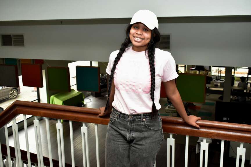 Volunteer outfits Pine Bluff through fashion