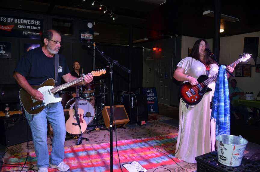 Amanda Fish Band splashes in PB