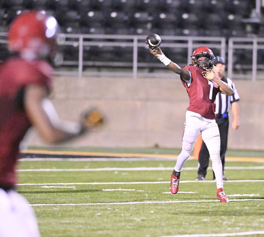 Zebras fall 27-0 to Camden Fairview
