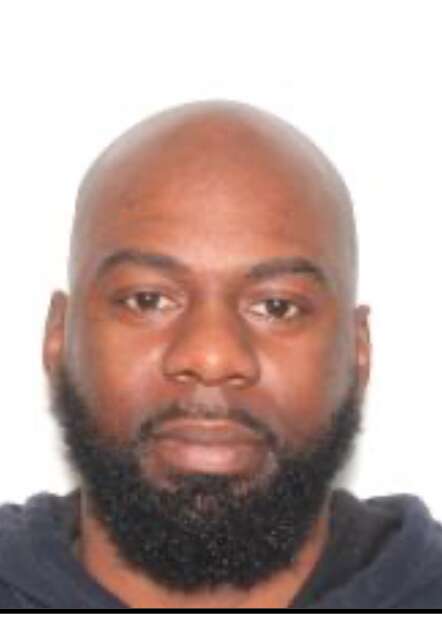 Police seek forgery suspect