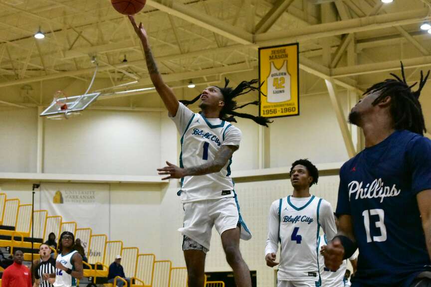 Brown, Malone lead SEARK comeback past Phillips in 77-62 win