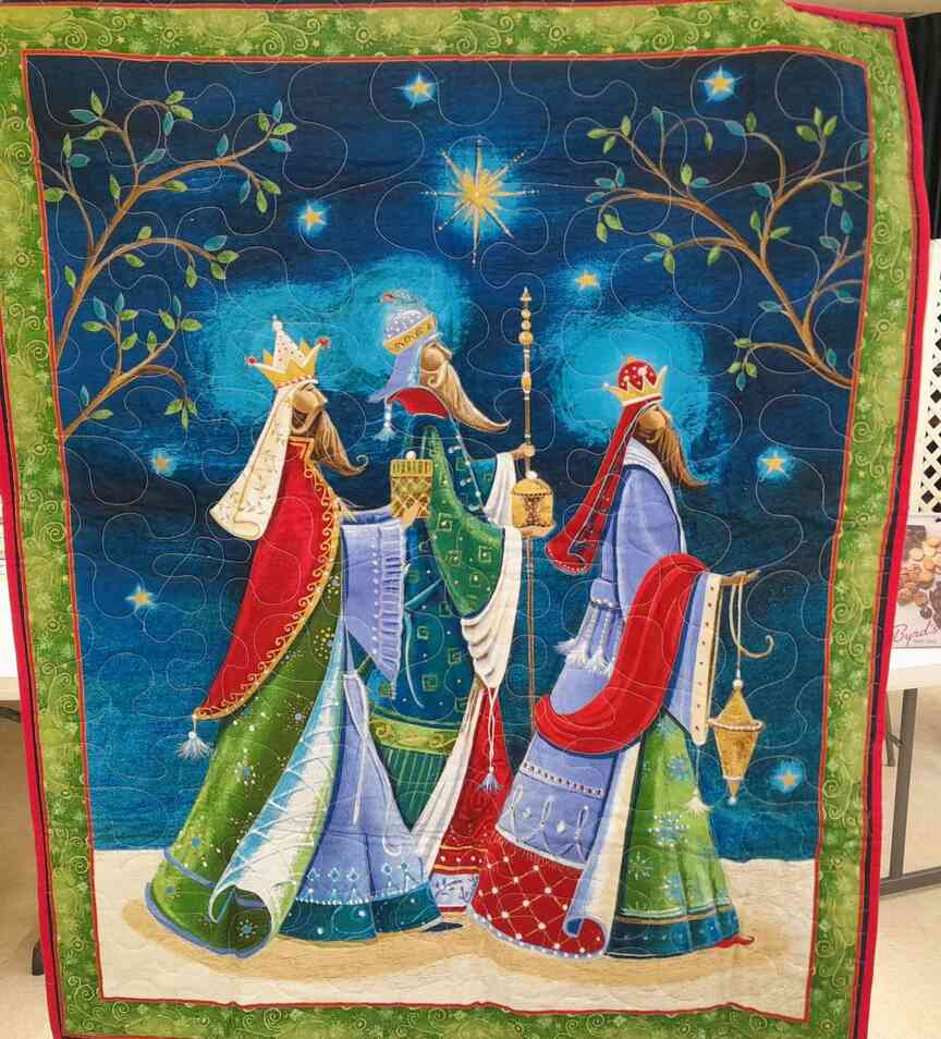 Grand Prairie quilters gather