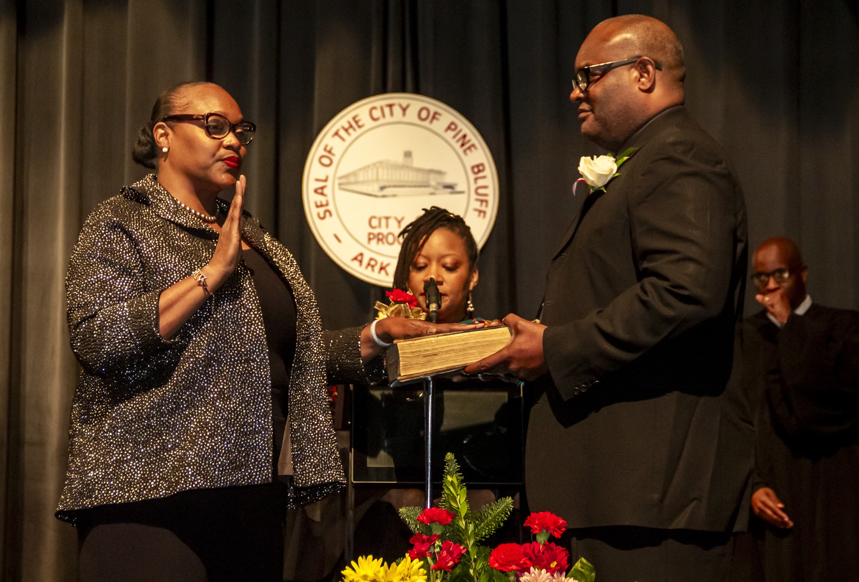 Flowers receives jubilant swearing-in