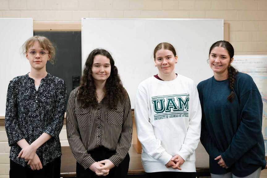 UAM students attend conference