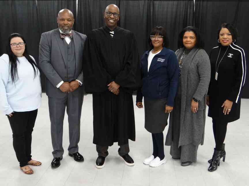 Swearing in commissioners