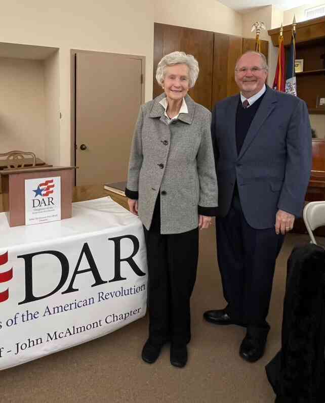 DAR Pine Bluff hosts speaker