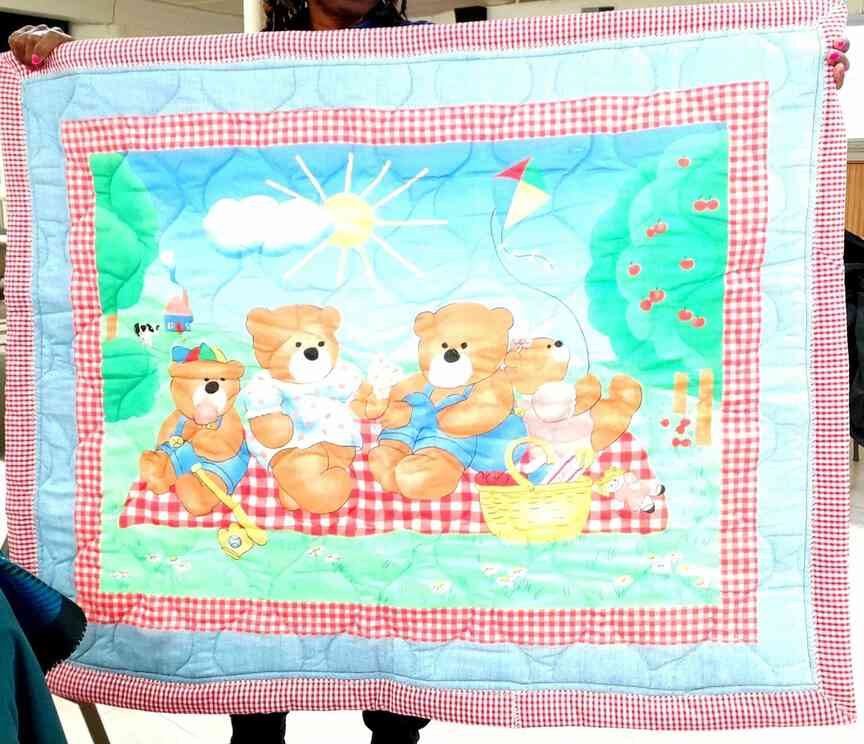 Grand Prairie quilters gather