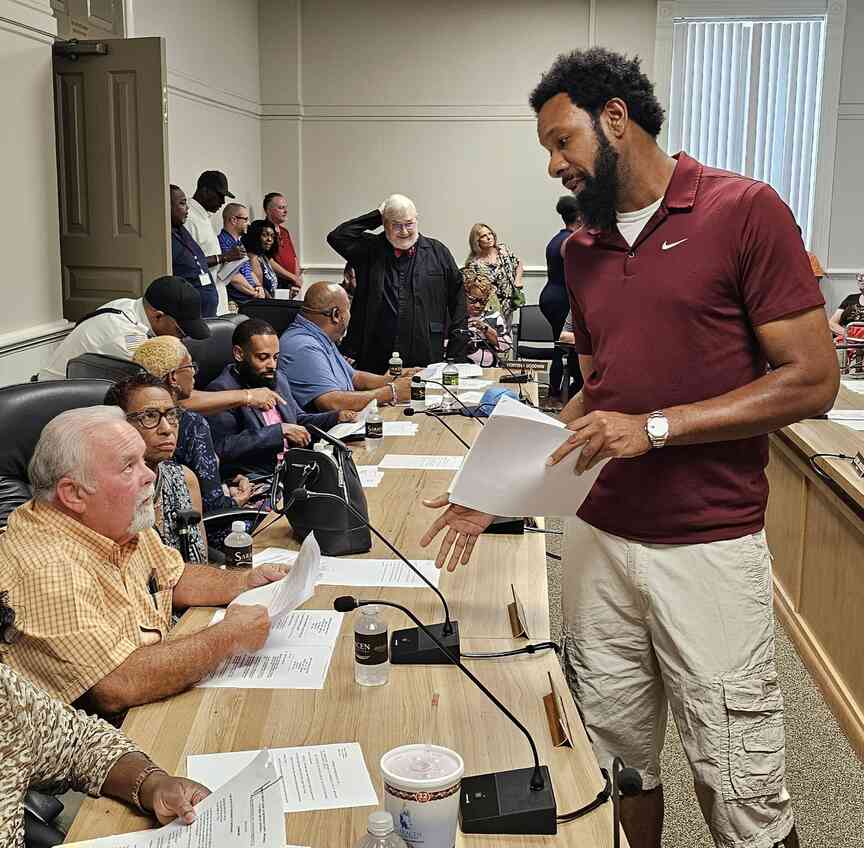 Franklin files a petition seeking to oust JP Agee