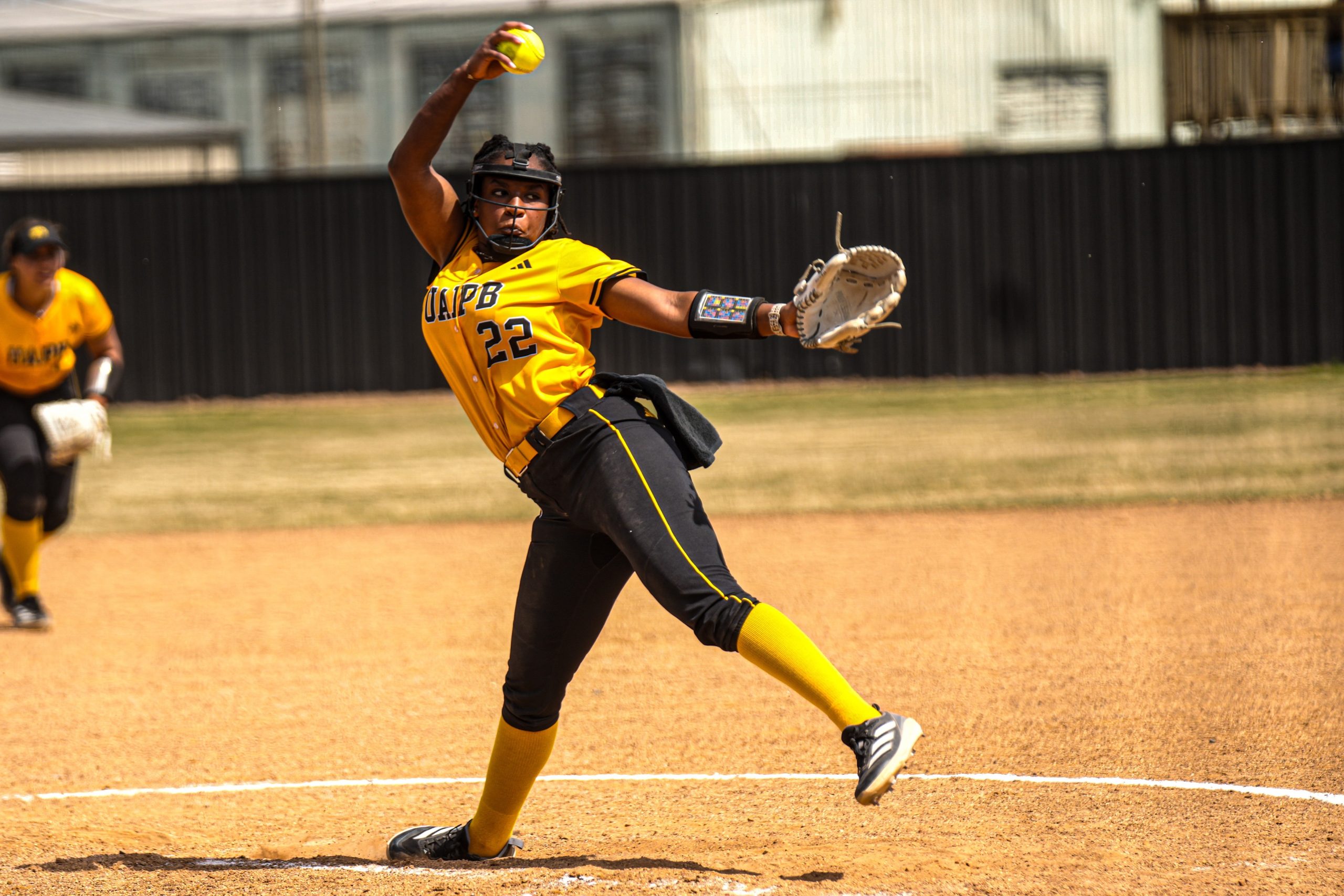 Lady Lions, Reddies split doubleheader