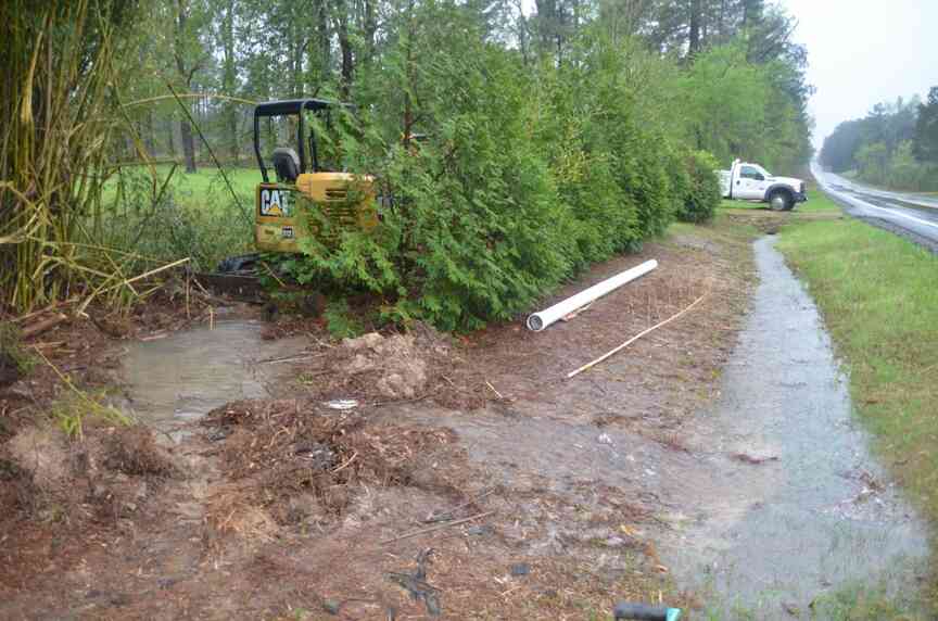 Storms damage Almyra, slam region