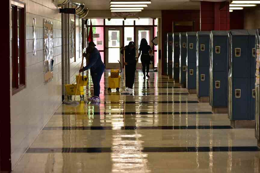 Pine Bluff High School closes for day after floodwaters hit temporary campus