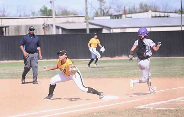 Prairie View pounces early on UAPB