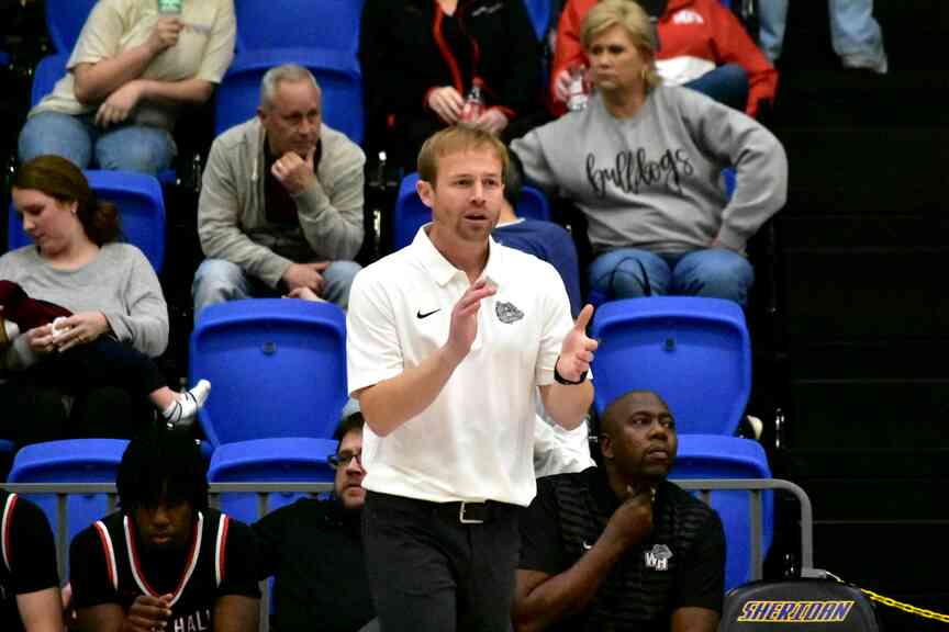 White Hall basketball coach dies in Saturday car accident