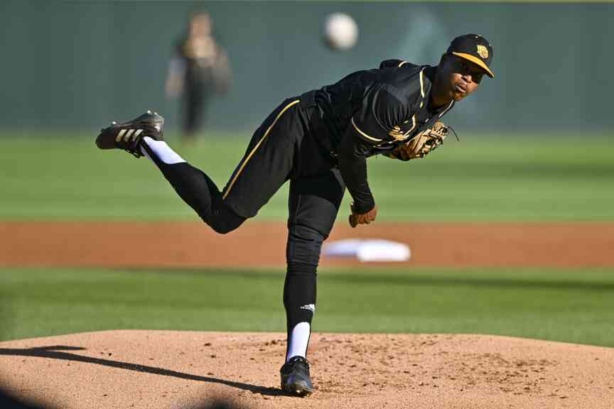 UAPB drops midweek tilt to Hogs