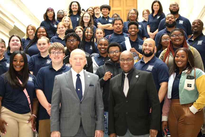 Teen Court students, staff tour state Capitol