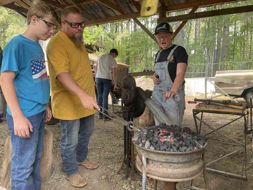 4-H club forging a path for smithing