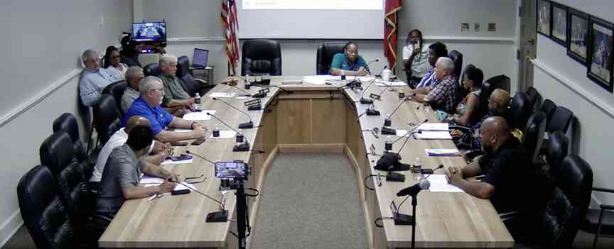Quorum Court agendas from county judge, county clerk clash prior to meeting
