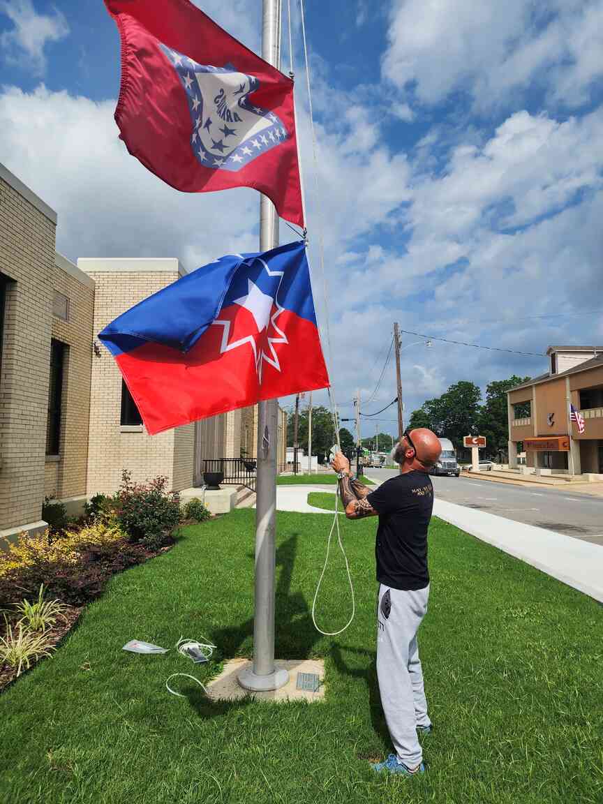Monticello to dedicate race reconciliation bench at City Hall
