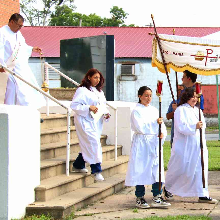 Yearly procession between Catholic churches fosters faith