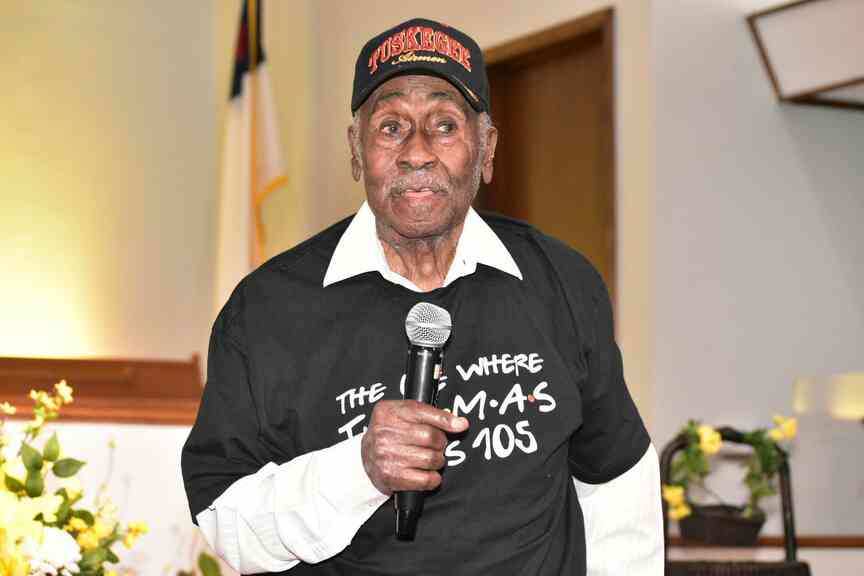 Church lauds Tuskegee Airman, 105