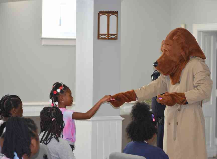 McGruff meets children