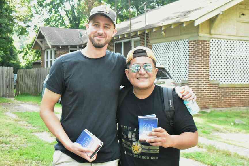 Training disciples from South America help with Pine Bluff city cleanup