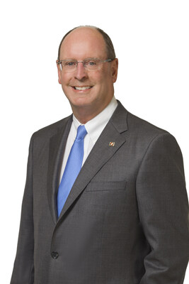 Makris reflects on time at bank