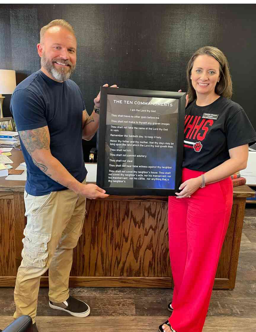 Pastors traveling to Watson Chapel schools next week to post Ten Commandments displays